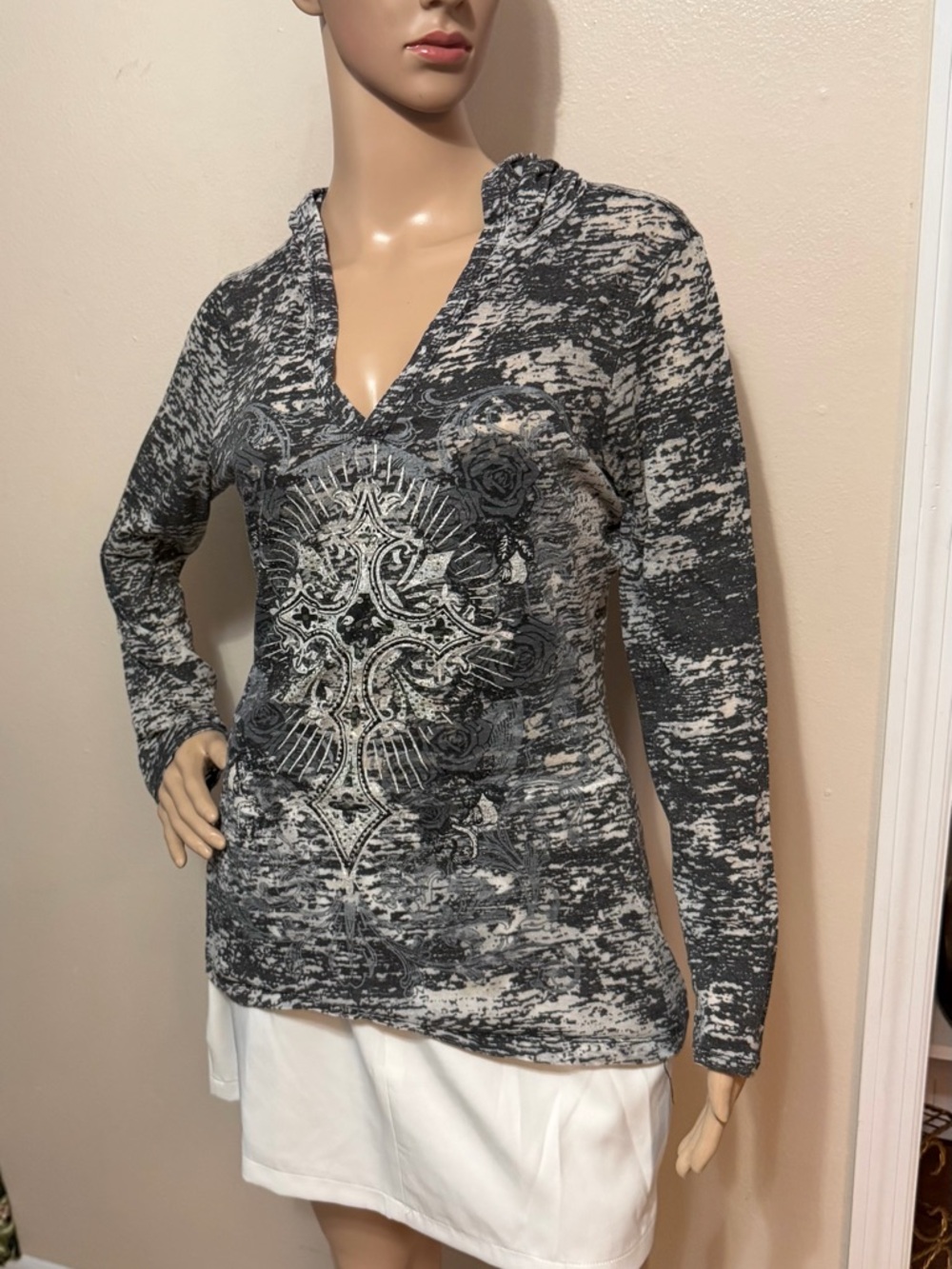 Women’s Crystal Embellished Burn Out Long Sleeve Hoodie Top